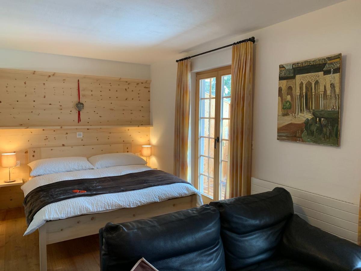 Chasa Al Battaporta Hotell Tschierv Exteriör bild