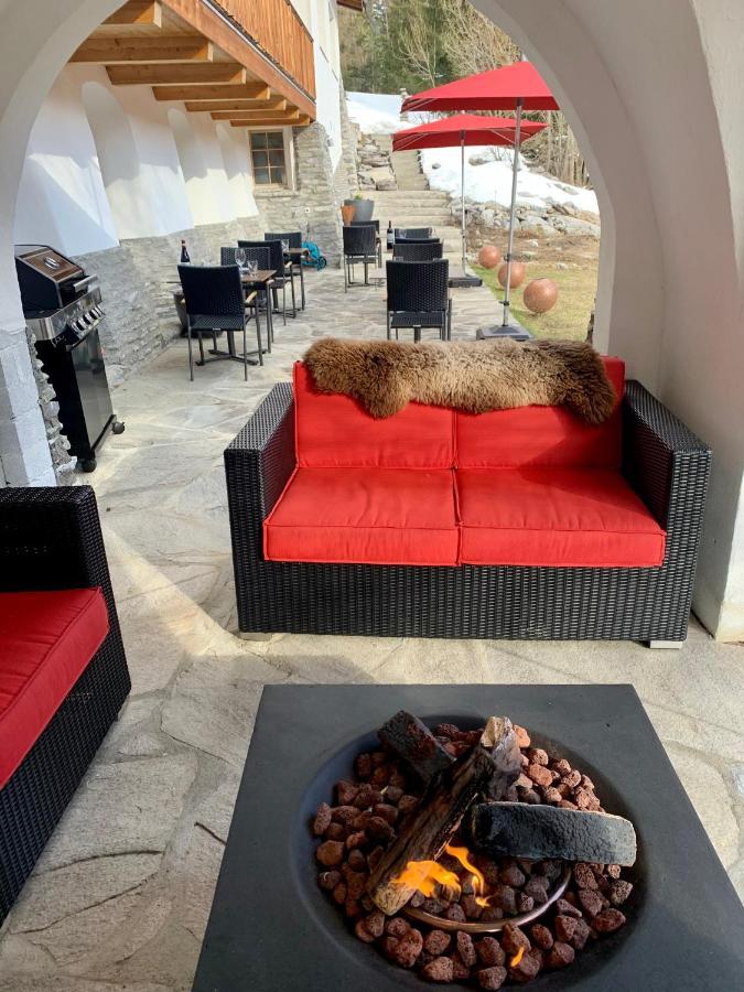 Chasa Al Battaporta Hotell Tschierv Exteriör bild