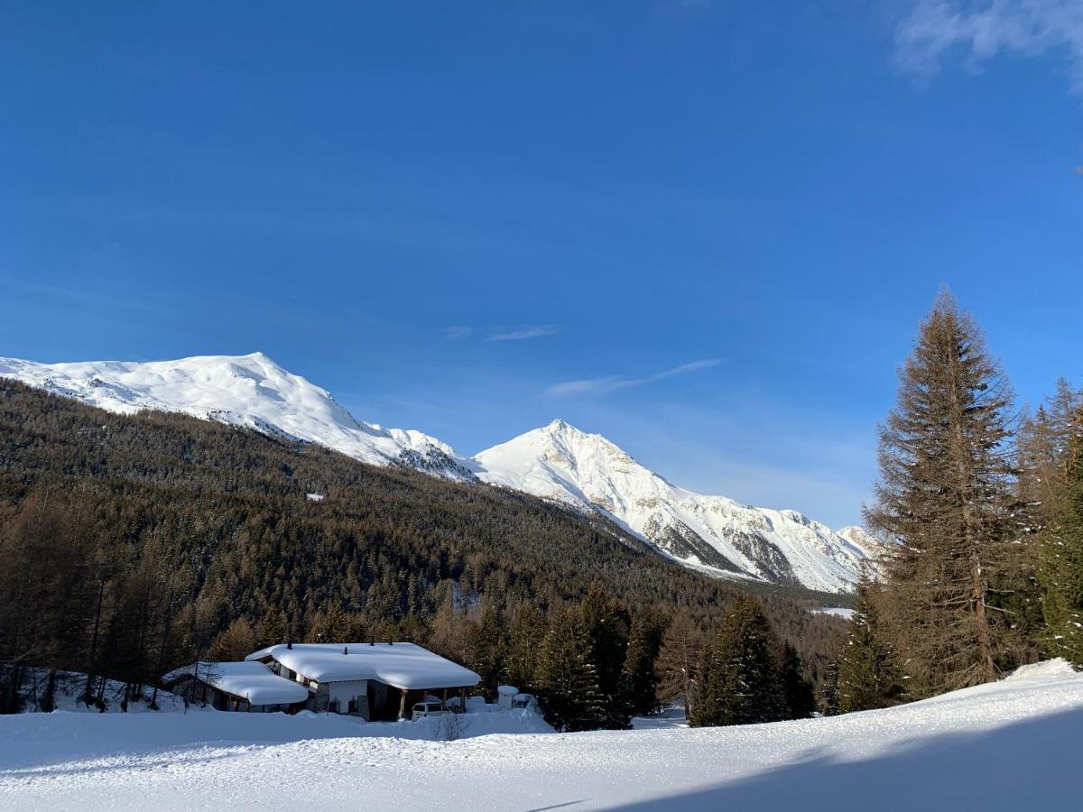Chasa Al Battaporta Hotell Tschierv Exteriör bild